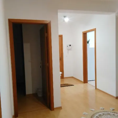 Apartman Pineapple Al *
